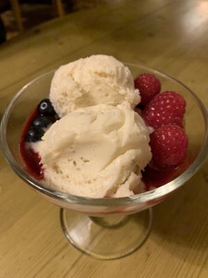 Vegan ice cream :) at The Farmers Arms in Ledbury