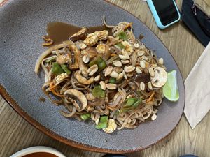 Pad Thai at Plantasia in Mexico City