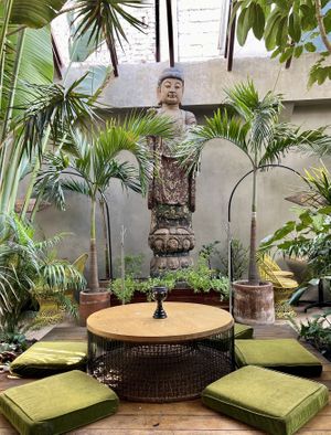 Interior #Veganuary at Plantasia in Mexico City