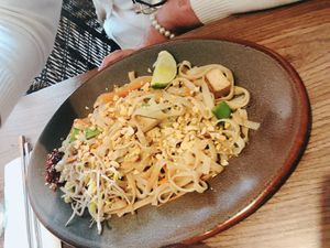 pad thai  at Plantasia in Mexico City