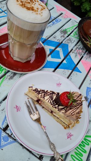  at Törtchenlokal Waldenberger in Rostock