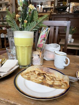  #Veganuary at Törtchenlokal Waldenberger in Rostock