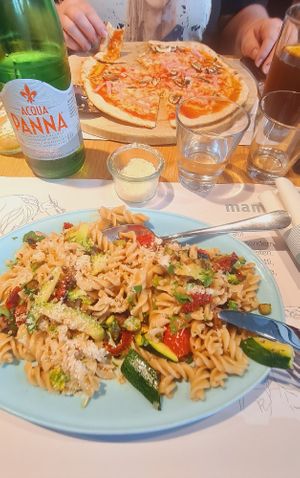  at Mama Trattoria - Am Sandtorkai in Hamburg