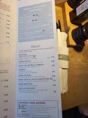 Menu at Mama Trattoria - Am Sandtorkai in Hamburg