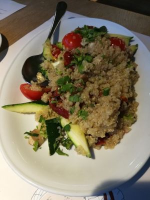 Vegan quinoa dish at Mama Trattoria - Am Sandtorkai in Hamburg