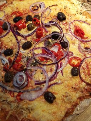 Pizza at Mama Trattoria - Am Sandtorkai in Hamburg