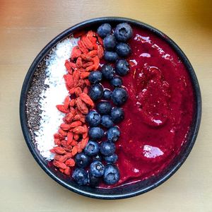 Berry Bowl with goji berries chiaseeds and coconut flakes at Kelly's Fresh Kitchen in Mainz