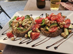Hummus bruschetta at Just Made - Fatto mo mò in Sorrento