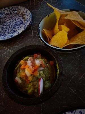 Nachos and guac at Lola Taqueria in Palm Beach