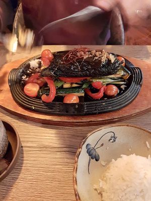 veggies and seitan in nori package at Soy in Munich