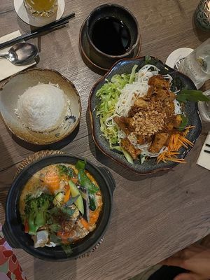 Red curry/ Rice noodle salad    at Soy in Munich
