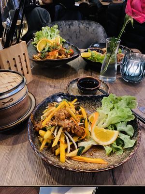 Mango Salat 🥗 🥭  at Soy in Munich