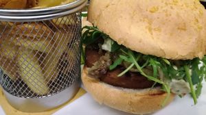 Yummy at Mystic Burger in Como