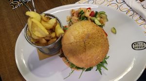 Great combo at Mystic Burger in Como
