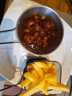  at Le Roy d'Espagne in Brussels