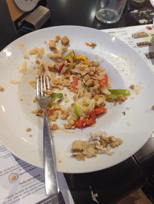 I ordered pad Thai with Tofu and some tofu was ok but some tasted like death horrible, my boyfriend thought the same it was not eatable. Wouldn't recommend, the waitress was nice at Lemongrass - CCSaler in Valencia