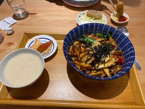 Japanese style mushroom rice at Veggie Sun 植日生 - Zhí RìShēng in Taipei