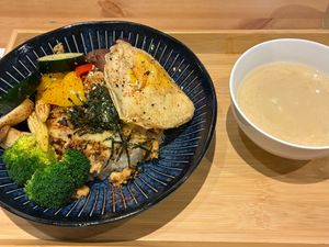 Chashao rice with fried egg at Veggie Sun 植日生 - Zhí RìShēng in Taipei