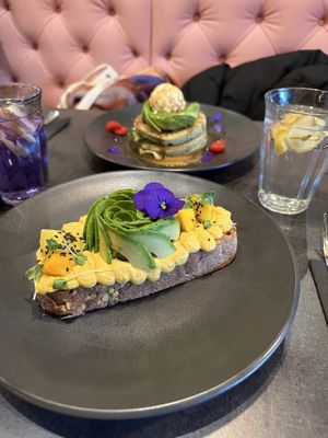 Mama Mango Toast   at The Avocado Show - Keizersgracht in Amsterdam