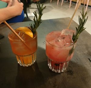 Homemade ice tea spring sensastion (left) and blueberry homemade lemonade (right) at The Avocado Show - Keizersgracht in Amsterdam