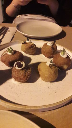 Croquetas at La Modernista in Madrid