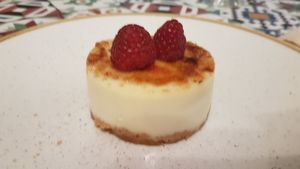 Caramelized cheesecake at La Modernista in Madrid