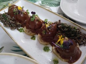 Main course / meatballs at La Modernista in Madrid