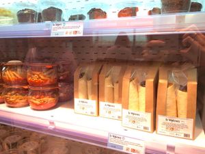 Vegan wraps, pasta and dessert at Takinoa - Place de Cornavin in Geneva