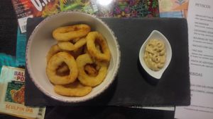 Onion rings at ArtesanaLis Bottle Shop in Lisbon