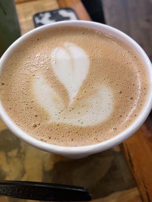Latte wit oat milk at Thinking Cup in Boston