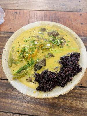 Green curry  at Sacred Lotus Cafe in Phnom Penh