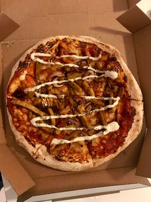 Vegan shoarma pizza at New York Pizza - Pieter in Amsterdam