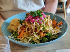 Pad Thai salad at Rost Mat & Kaffe in Umea