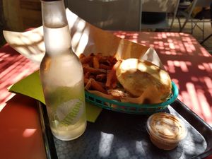 Lemonade chips burger and vega-q at La Bouche'rit in Grenoble