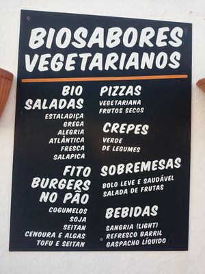 Vegetarian menu at Barril Beach Cafe in Faro