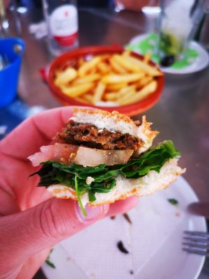 Carrot algae burger at Barril Beach Cafe in Faro