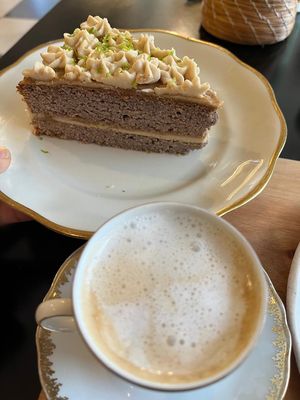 Torta de Limon ( sin gluten ) acompañado con café con leche de macadamia   at Eco Tienda Café in Asuncion