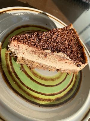 Torta tiramisu sin cocción. Base de avellanas crema de Macadamias con café at Eco Tienda Café in Asuncion