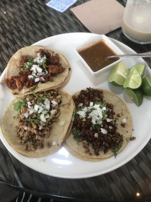 Tacos surtidos  #Veganuary at Yoyu in Tlalnepantla