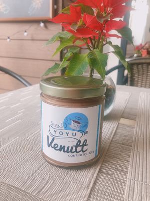 Más rico que la nutella y crueltyfree! at Yoyu in Tlalnepantla