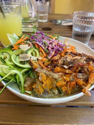  at Le VG D'Arles - La Cantine Végétale in Arles