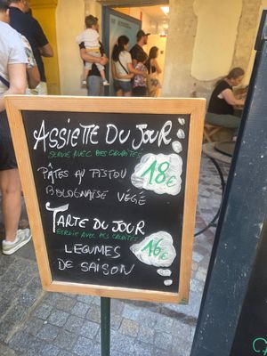  at Le VG D'Arles - La Cantine Végétale in Arles