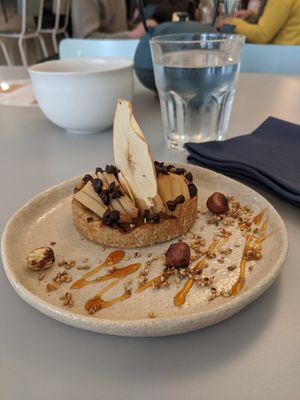 Apple and chocolate tart at Le VG D'Arles - La Cantine Végétale in Arles