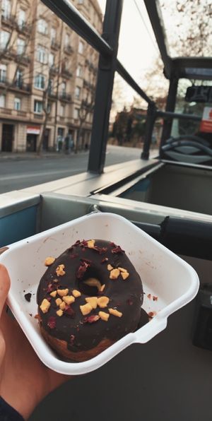Donut with a creamy lemon filling at Chök in Barcelona
