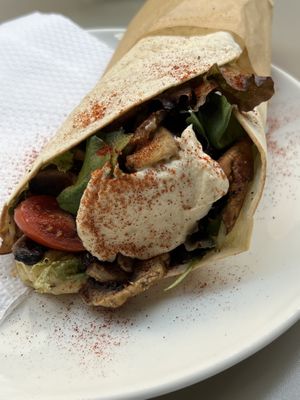 Went back & got the mushroom gyro w/hummus (pretty good but I found the tofu wrap more flavorful & more filling)  at Umami in Crete