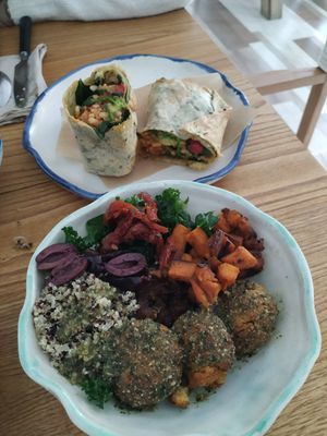 Menú diario opciones veganas at The Loft in Terrassa