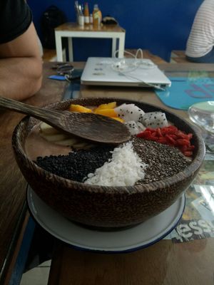 Cocoa smoothie bowl at Free Bird Cafe in Chiang Mai