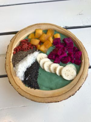 Spirulina Smoothie Bowl at Free Bird Cafe in Chiang Mai