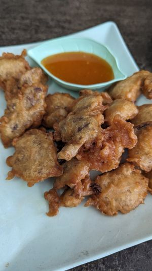 Fried lions mane mushroom at CMU Vegan - Kinphak Cafe in Chiang Mai