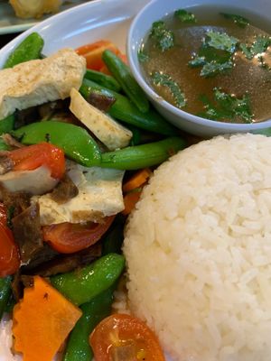 🇵🇸🇹🇭🤰🏽🇵🇸⚖️ข้าวกับผัดถั่วหวาน 🇵🇸🇿🇦🇵🇸🇮🇪Rice with Stir-fried 🇵🇸🇲🇲🇵🇸🇻🇳Sw at CMU Vegan - Kinphak Cafe in Chiang Mai